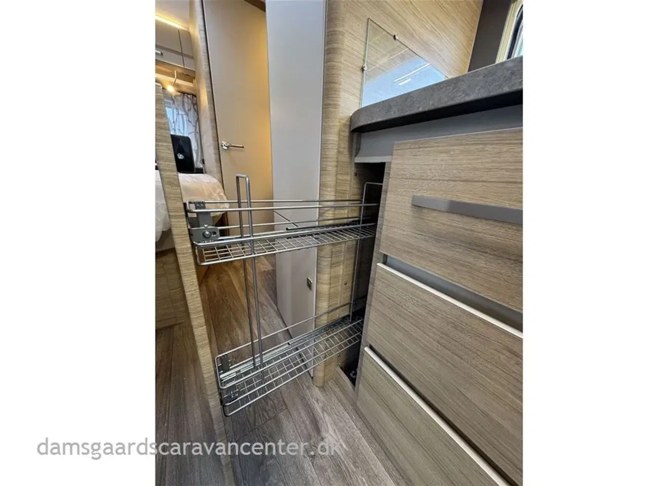 Billede 14 - 2025 - Fendt Bianco Activ 465 SFH   Fransk seng-Truma Combi4E-Gulvtemperering