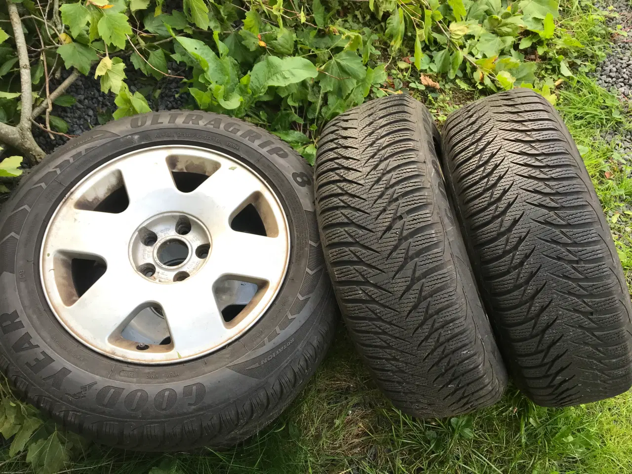 Billede 2 - 4 Bil Vinterdæk 215/65 R16 på Alufælge med 5mm Dæk