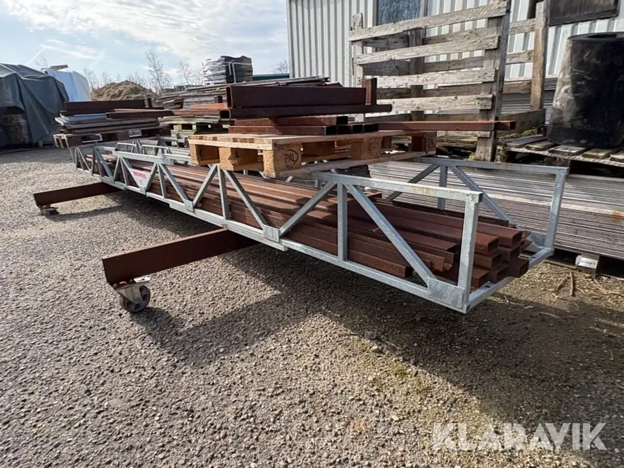 Billede 5 - Jern seng med hjul inklusiv jernprofiler