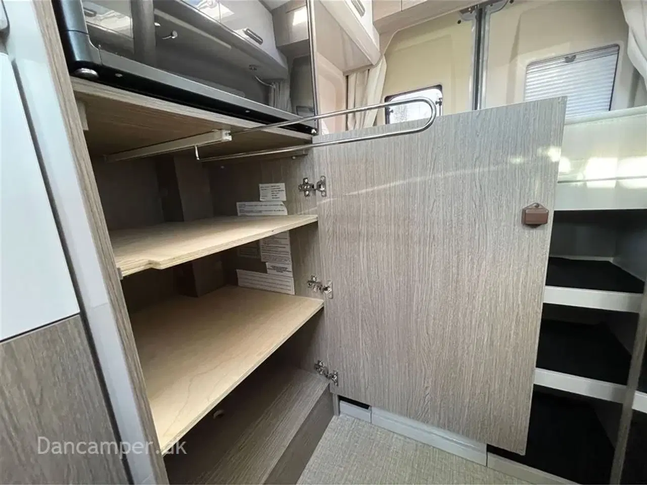 Billede 21 - 2022 - Chausson Premium Road Line   Kommissionsbil!  Speciallakering, 9 trins automatgear, 160 Hk,  træk og skyroof