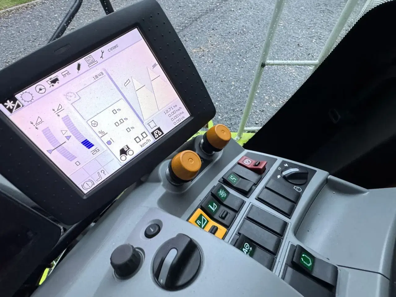 Billede 18 - CLAAS LEXION 650 KUN 850 TIMER OG V770 SKÆREBORD! HØSTKLAR!