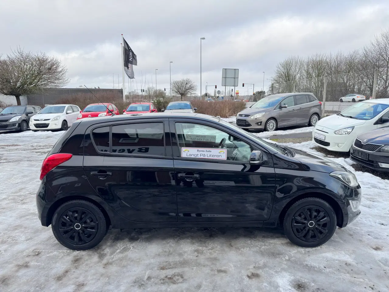 Billede 2 - Hyundai I20 XTR Nysyn Kun kørt 164000km