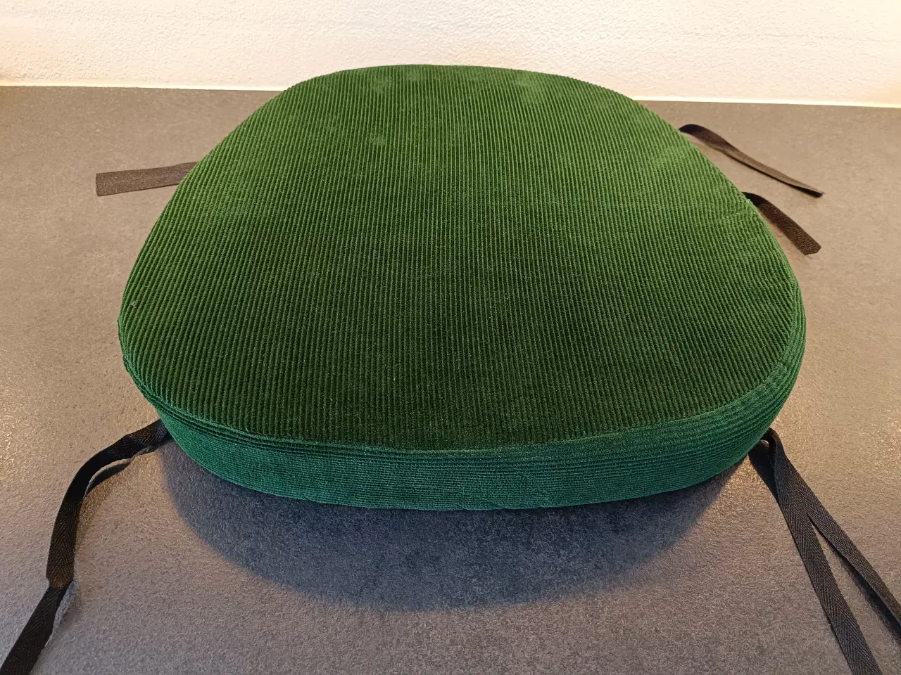 Billede 1 - Swereco siddepude 10 cm med stropper i 4 hjørner 