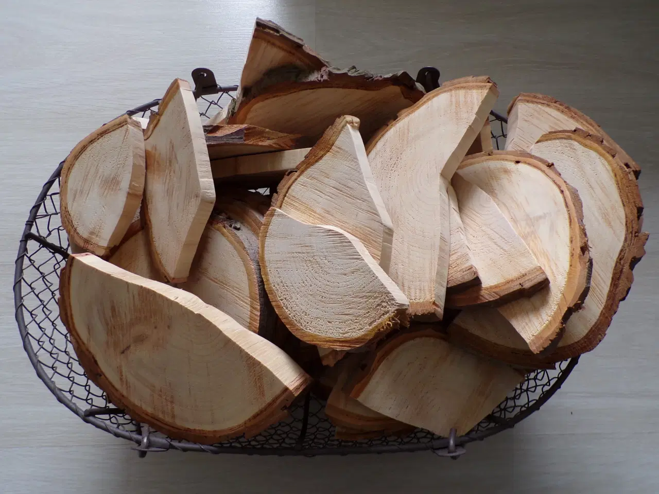 Billede 3 - Halve thuja skiver 20 stk. ass.