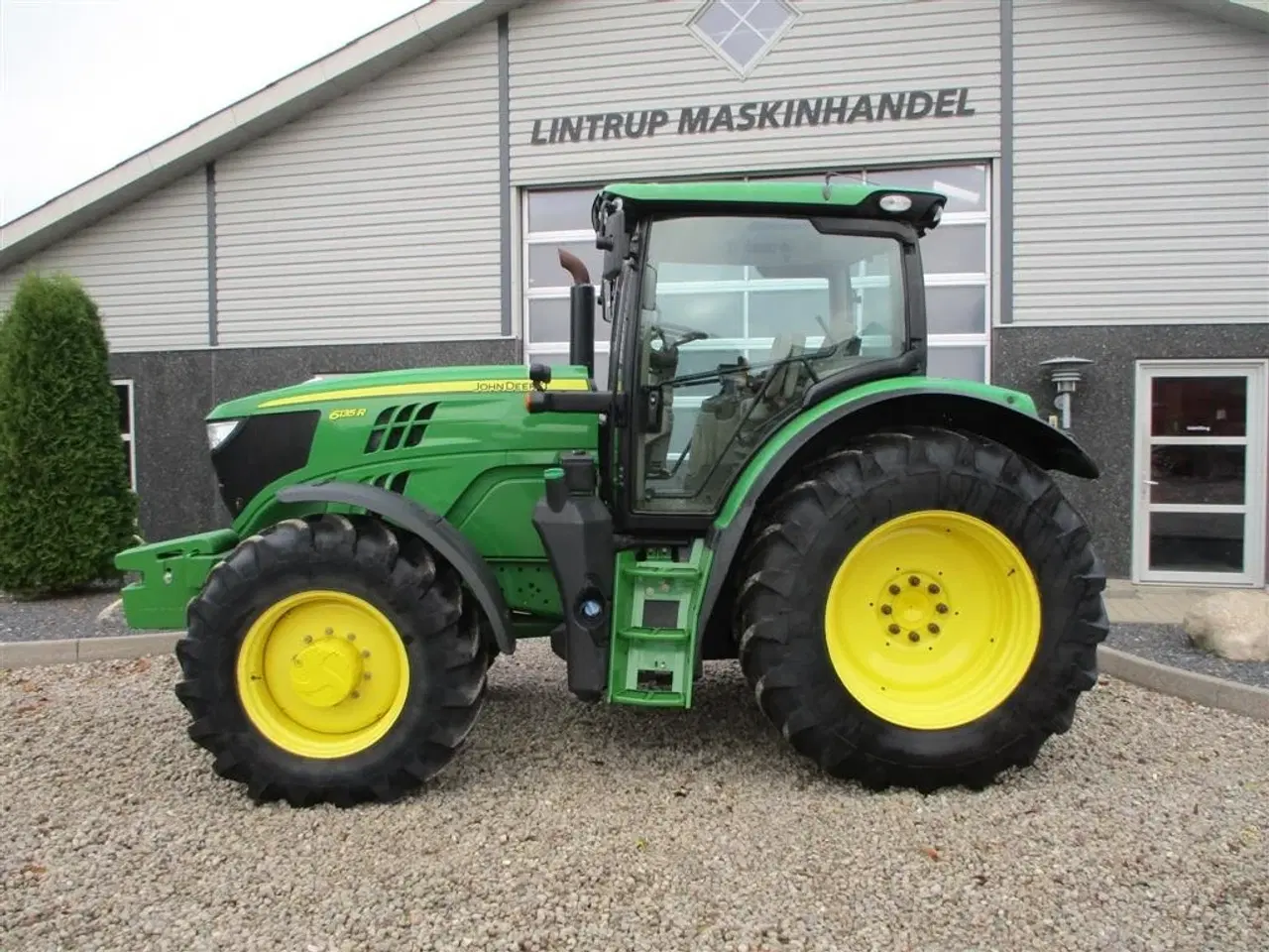 Billede 16 - John Deere 6135R Krybegear, TLS Affjedret foraksel og affjedret kabine