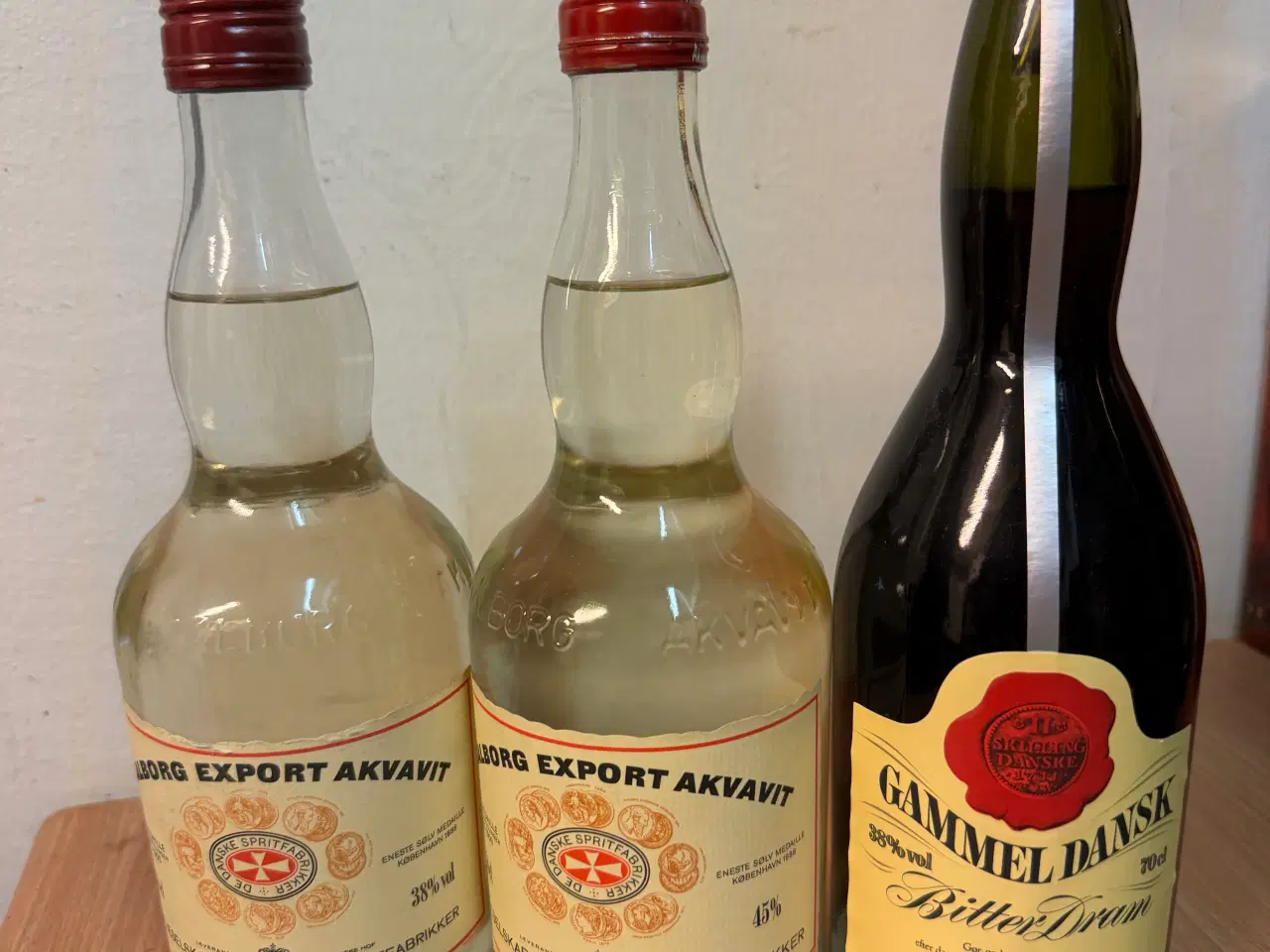 Billede 2 - 3 flasker / snaps og Gammen Dansk