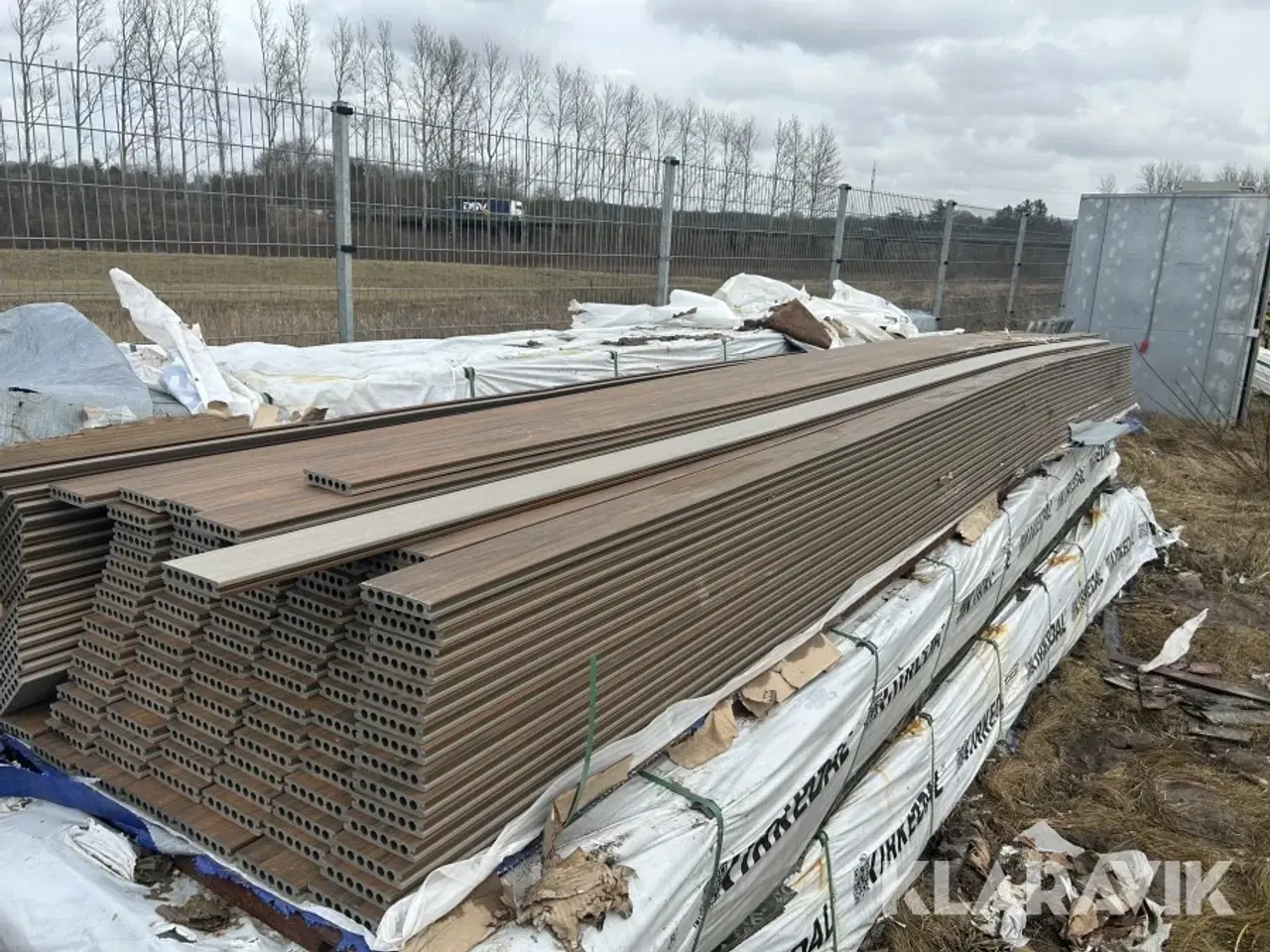 Billede 7 - Komposit terrassebrædder Kirkedal 6 meter 60styk i alt 360 meter