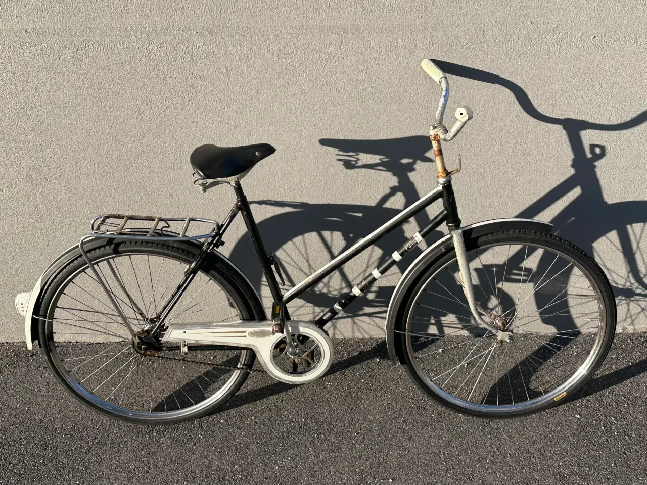 Billede 2 - Sort DBS retro damecykel – single speed, patina og