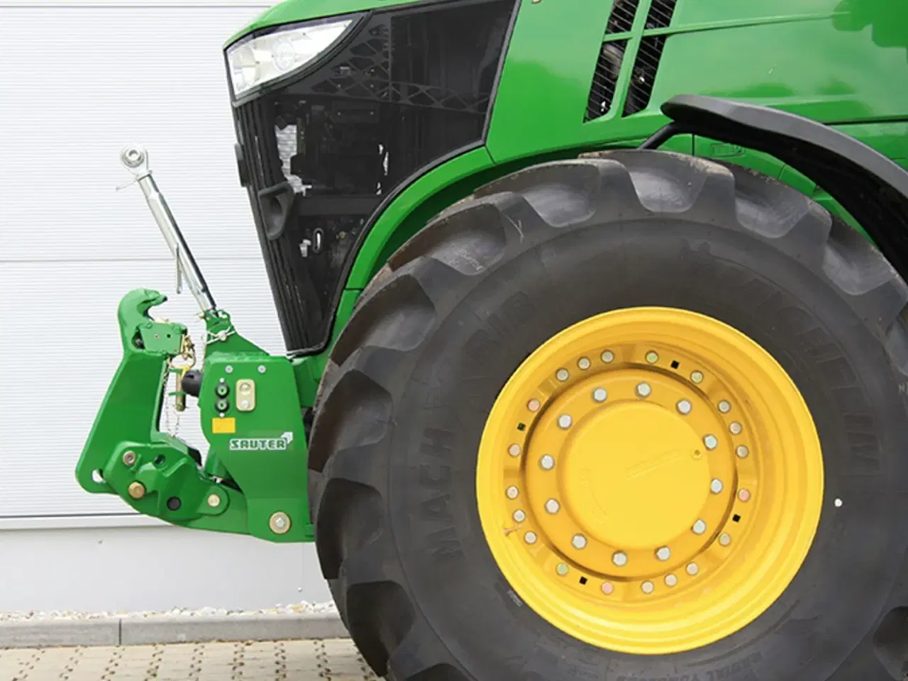 Billede 14 - Sauter Til John Deere Vi kan levere frontlifte til din John Deere traktor til en god pris.