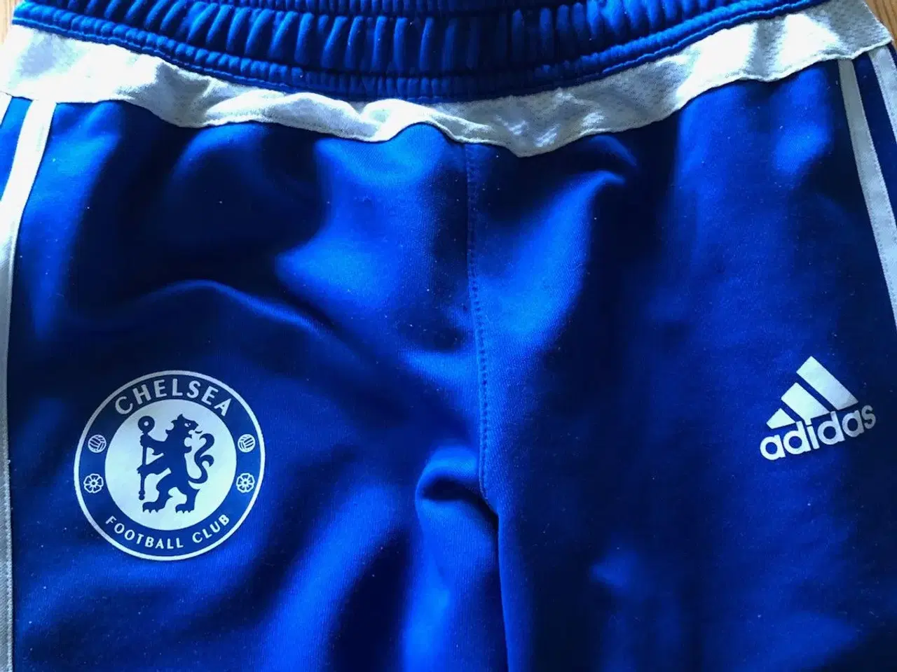Billede 2 - Adidasbuks m Chelsea-logo