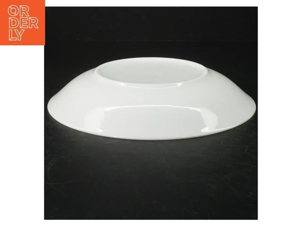 Billede 3 - Hvide porcelænstallerkener (str. Ø. 22 cm)