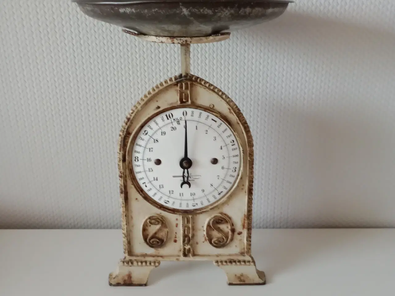 Billede 1 - Antik køkkenvægt 10 kg.