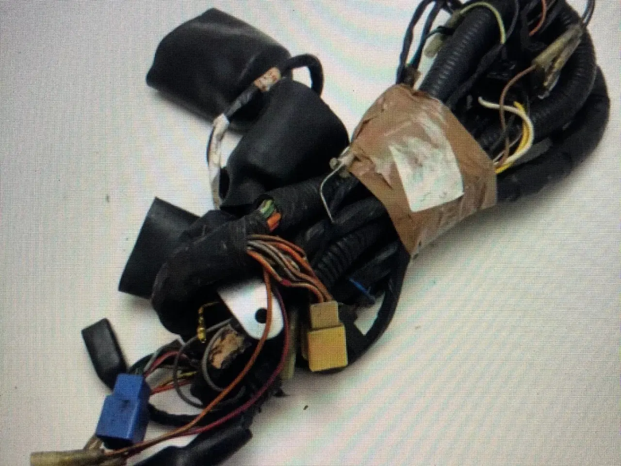 Billede 1 - Suzuki GSX 750es ledningsnet