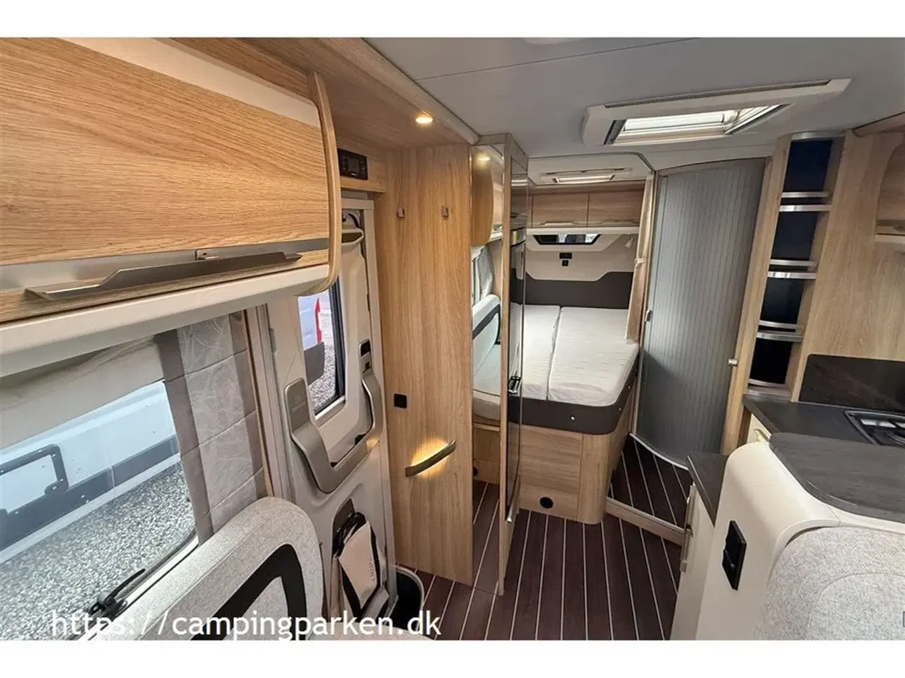 Billede 10 - 2020 - Knaus Sky TI 650 MF Platinum Selection Fin camper indretning, med fransk seng og under 7 meter