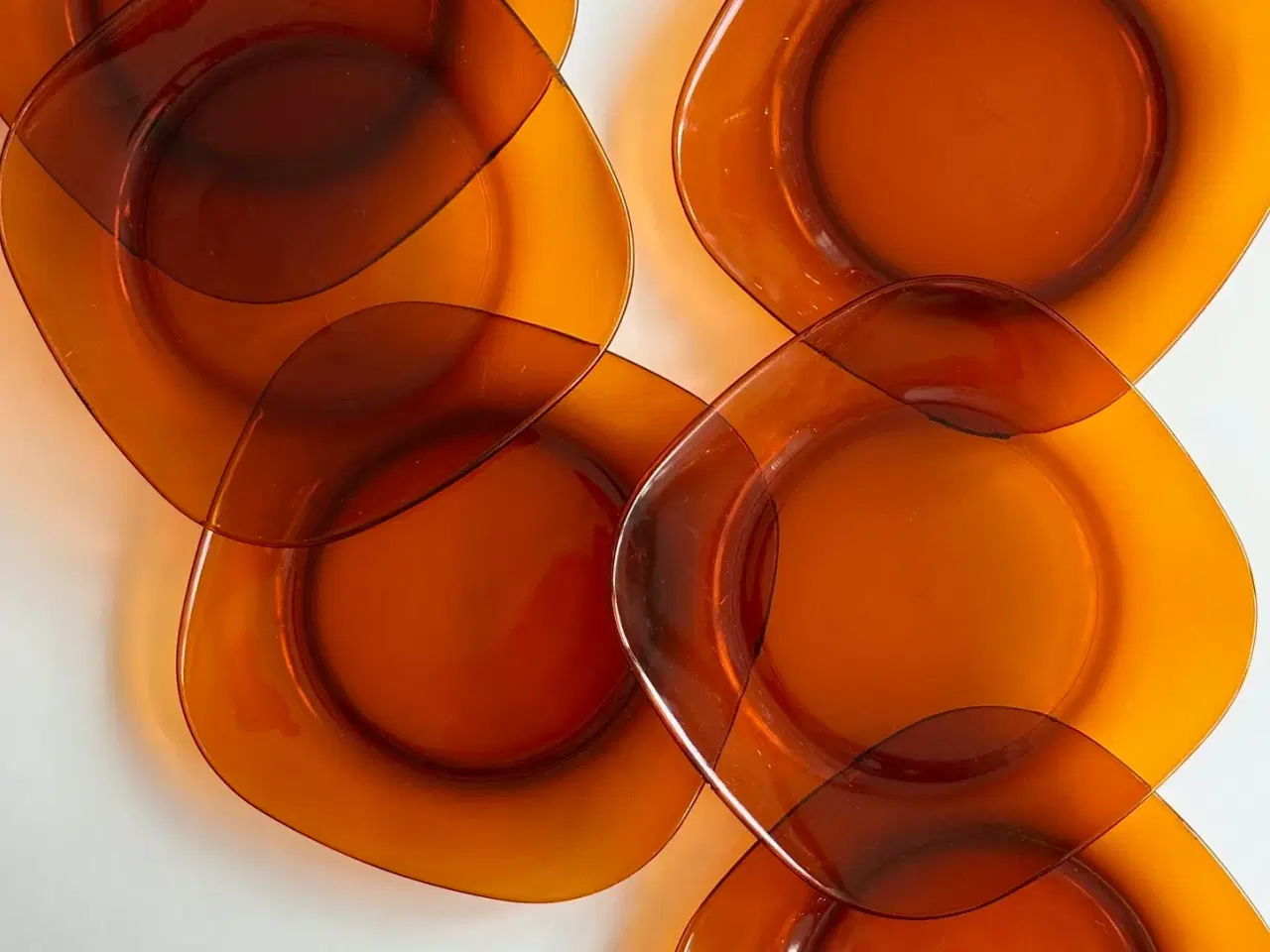 Billede 3 - Firkantede tallerkner, 6 stk samlet