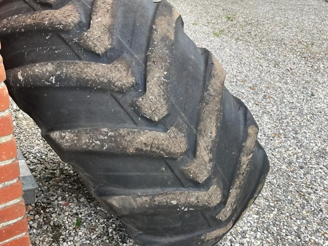 Billede 1 - dæk - michelin 500/70r24 1cm mønster