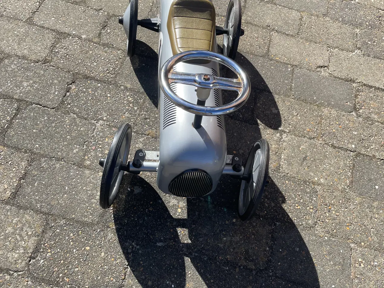 Billede 3 - Gåbil som ny og smart retro