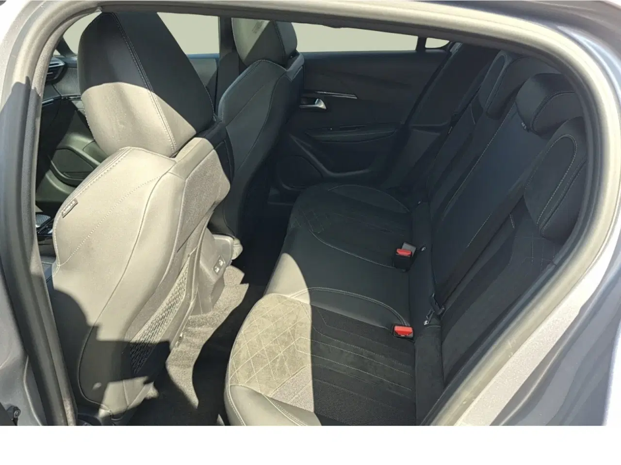 Billede 12 - Peugeot e-208 50 GT Sky