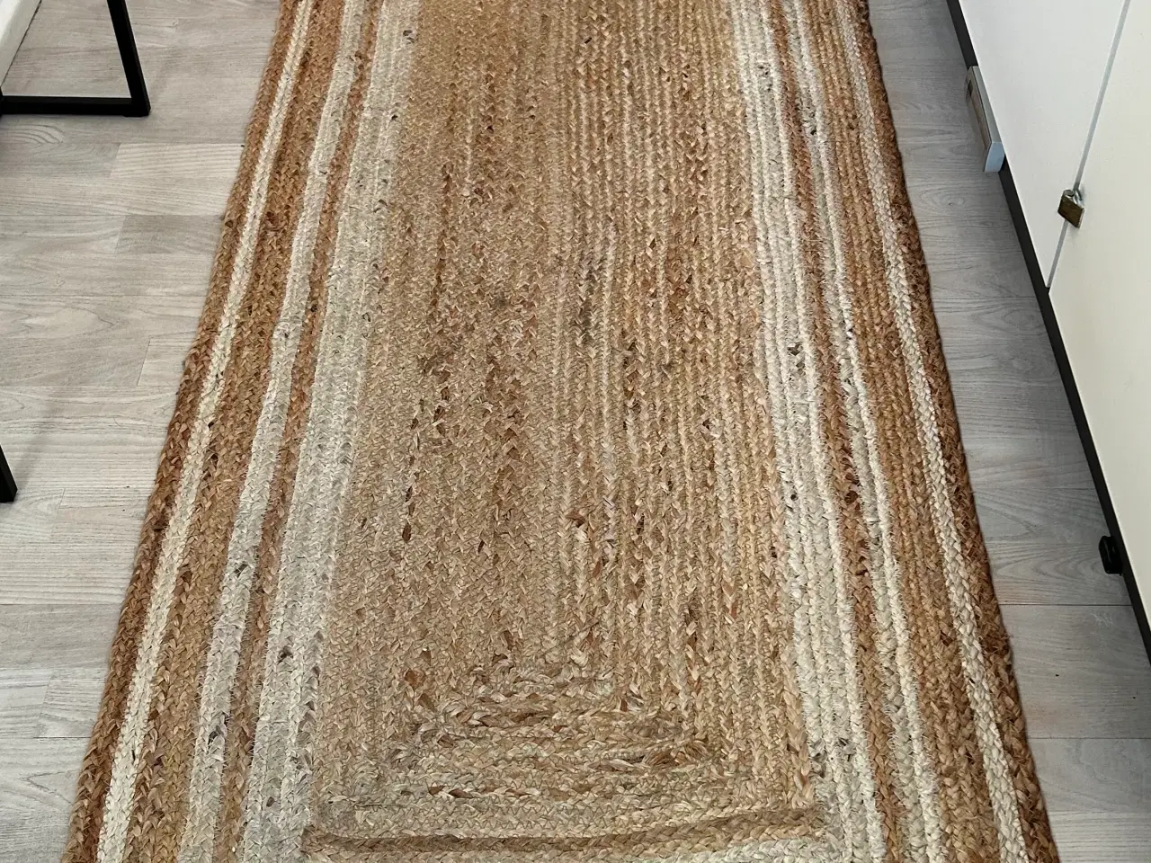 Billede 2 - White/brown rug