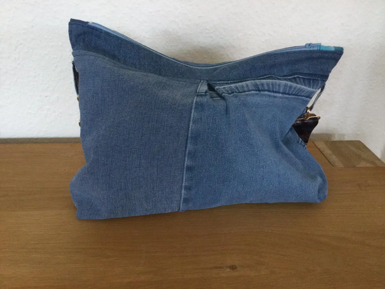 Billede 2 - Taske af jeans
