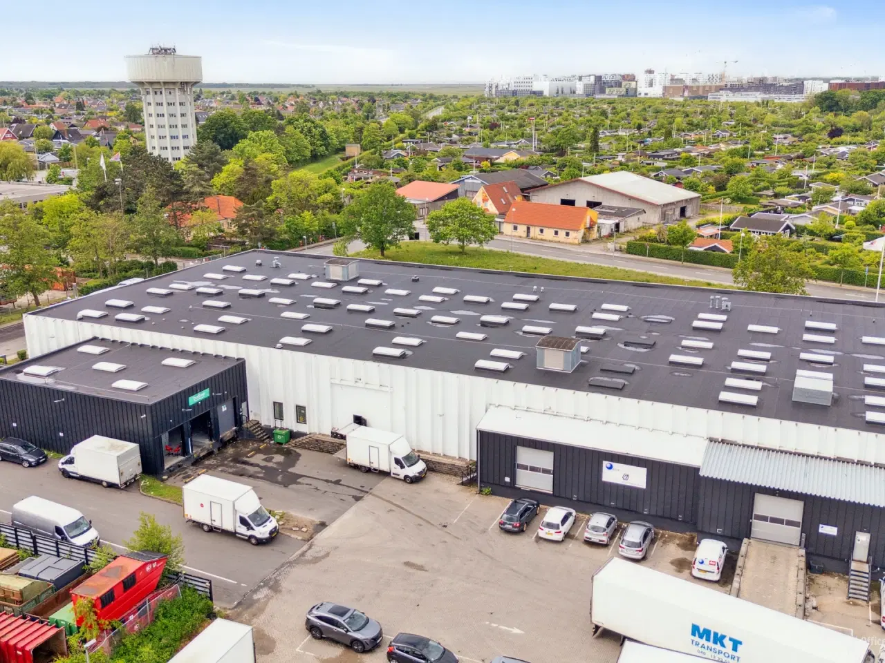 Billede 3 - Højloftet lager med lille kontor og god tilgængelighed