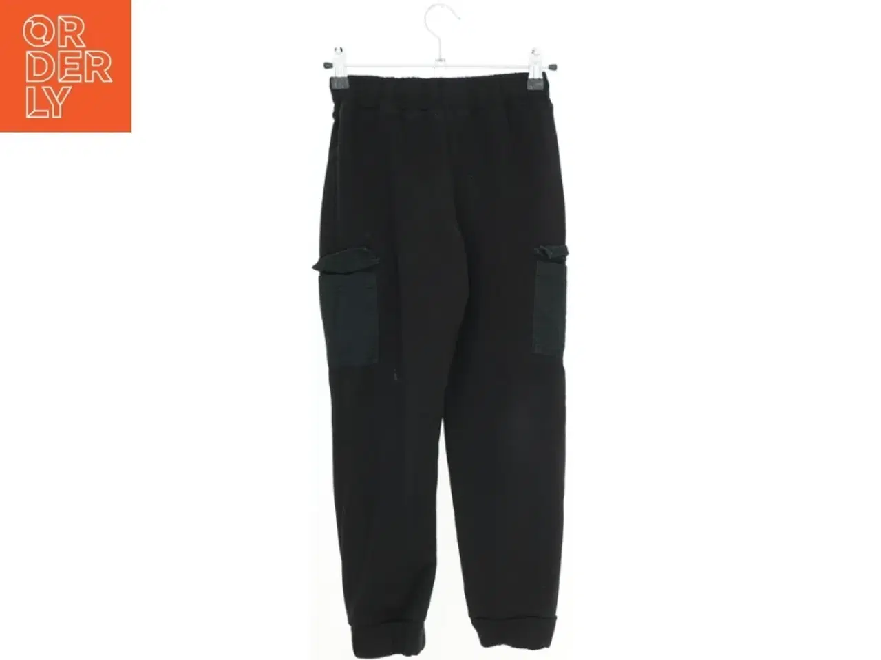 Billede 2 - Sorte cargo sweatpants fra Name It (str. 128)