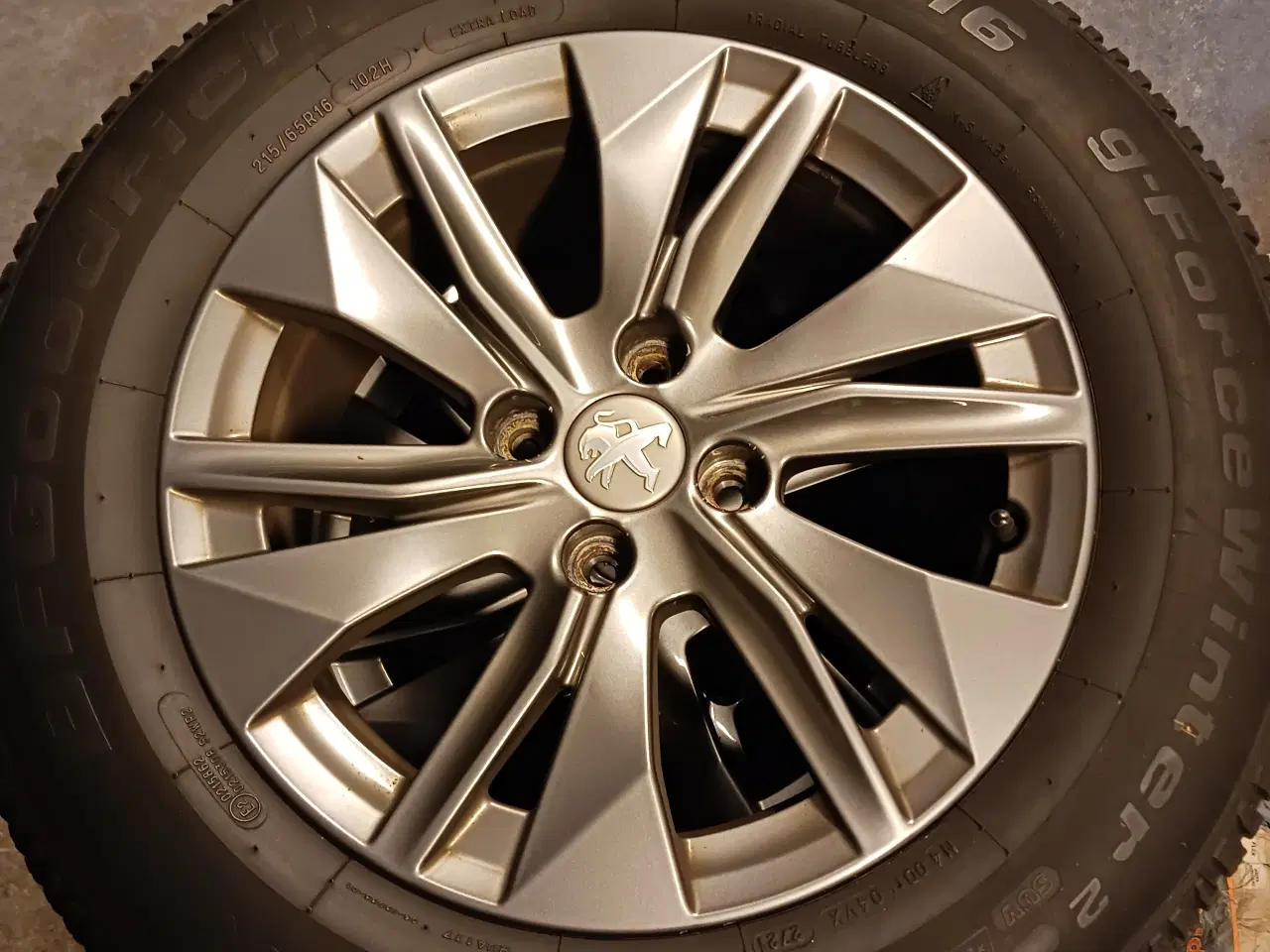 Billede 1 - Alufælge med vinterdæk