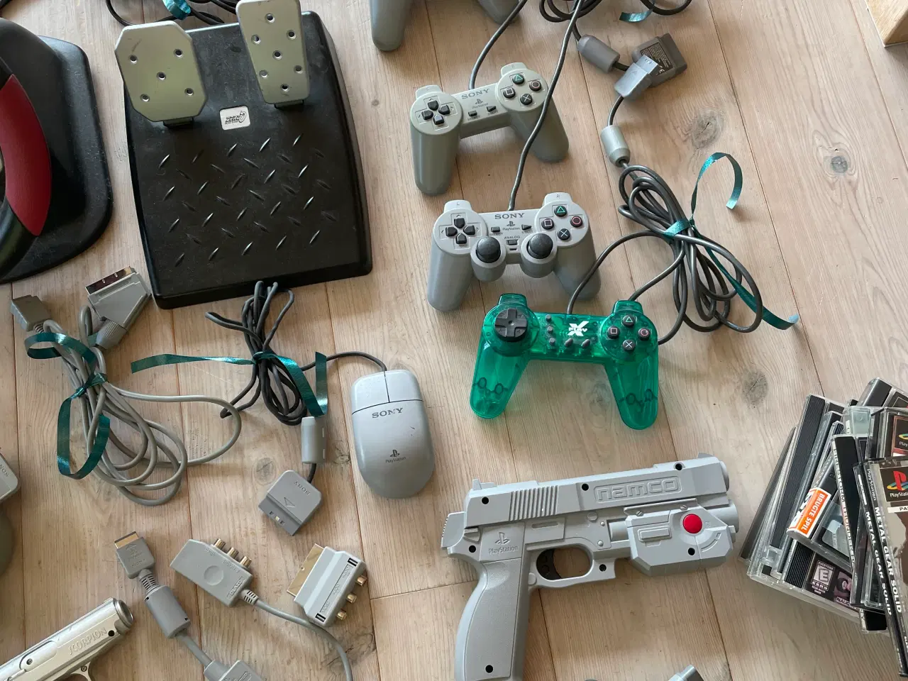 Billede 5 - Playstation 1 med spil og tilbehør 