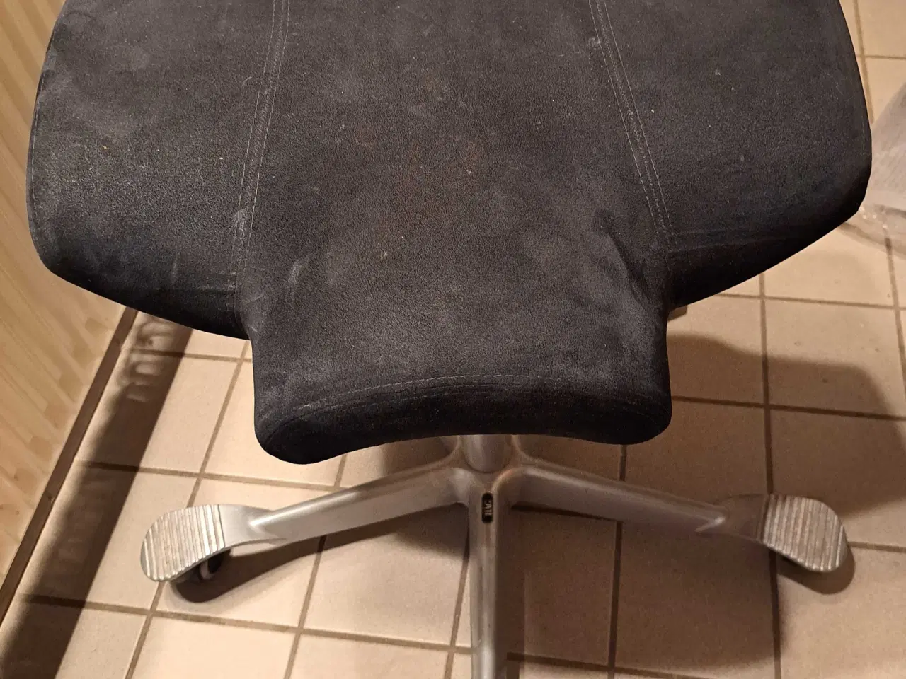 Billede 1 - Håg stol uden ryglæn. 5 hjul