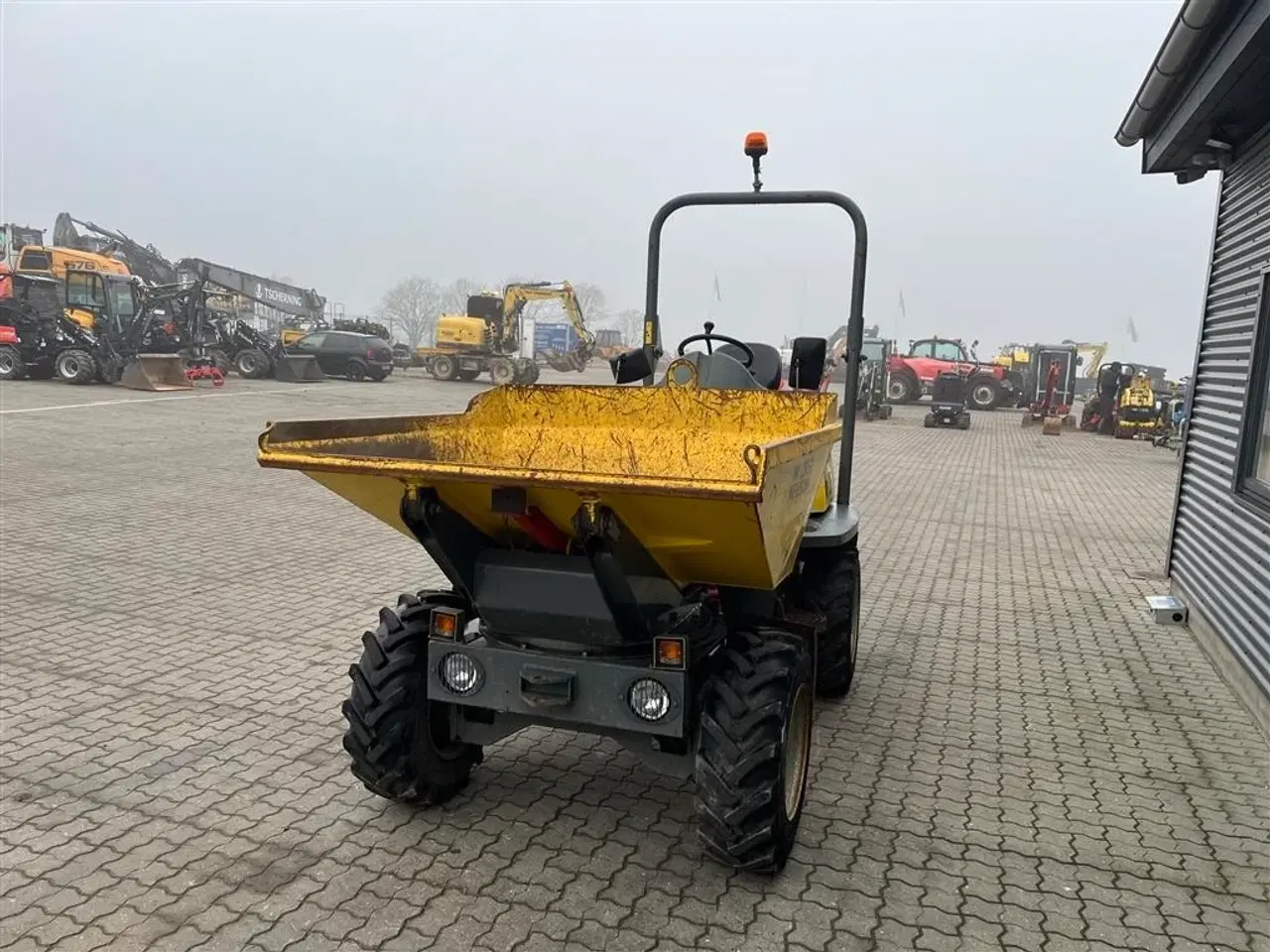 Billede 3 - Neuson 2001 2 tons dumper med svingbar lad