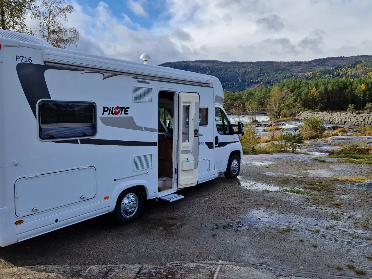 Billede 2 - Autocamper PILOTE 4-5 personers 2019