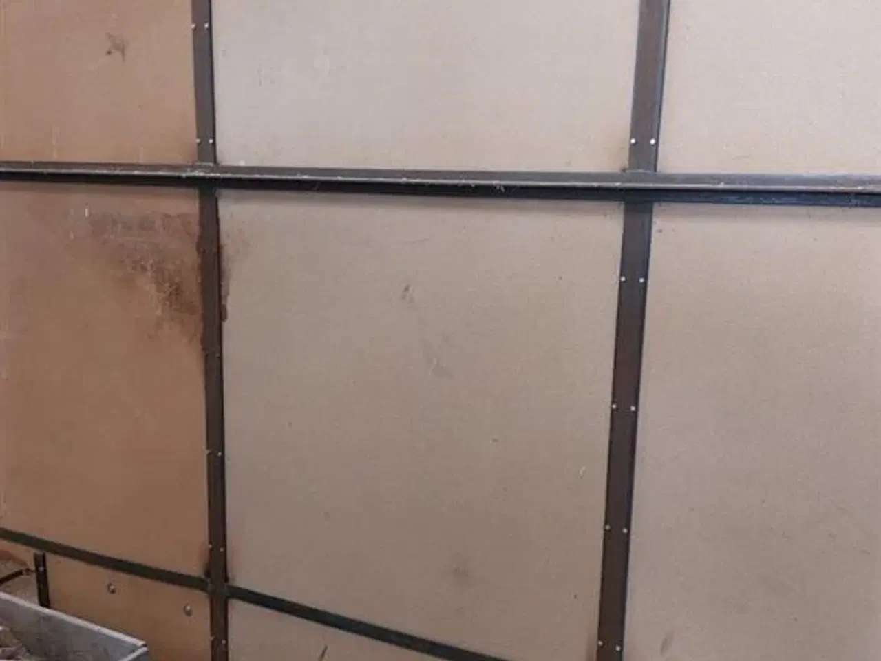 Billede 2 - - - - Skillevægge flytbare