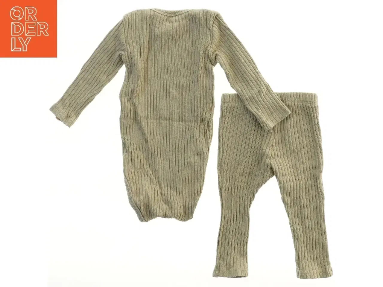 Billede 2 - Ribbet Sæt med Bodystocking og Bukser fra Lil atelier (str. 68)