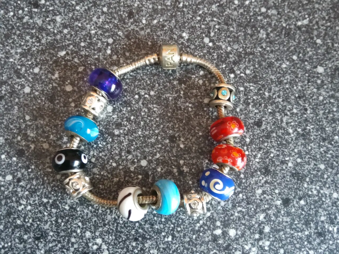 Billede 1 - Pandora armbånd i sølv