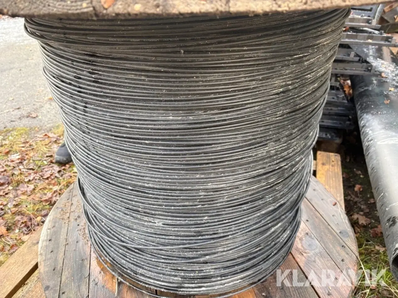 Billede 4 - Internet kabel på tromle 2 styk