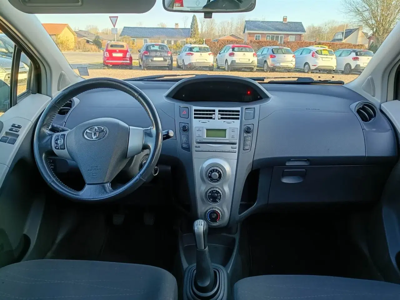 Billede 2 - Toyota Yaris 1,0 VVT-I Linea Terra 69HK 3d