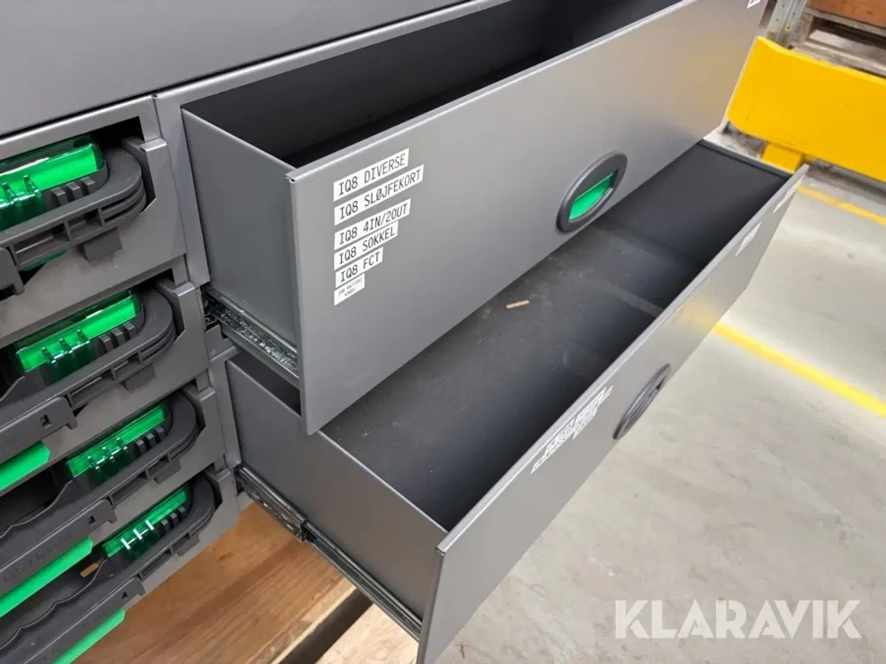 Billede 12 - Inventar til kassebil System Edström - to dele