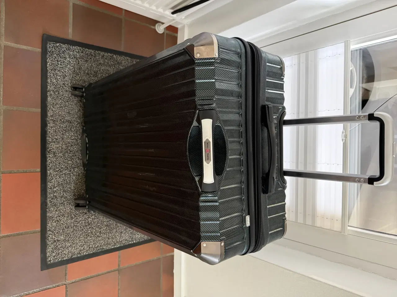 Billede 2 - Kuffert med hjul 