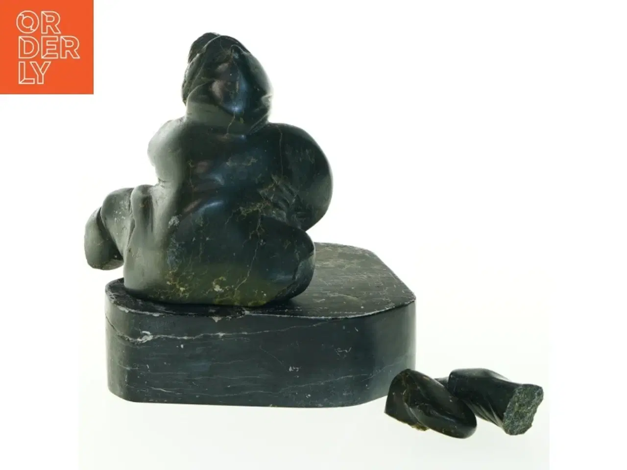 Billede 2 - Grønlandica. Reparationstrængende stenskulptur (str. 19x21 cm)