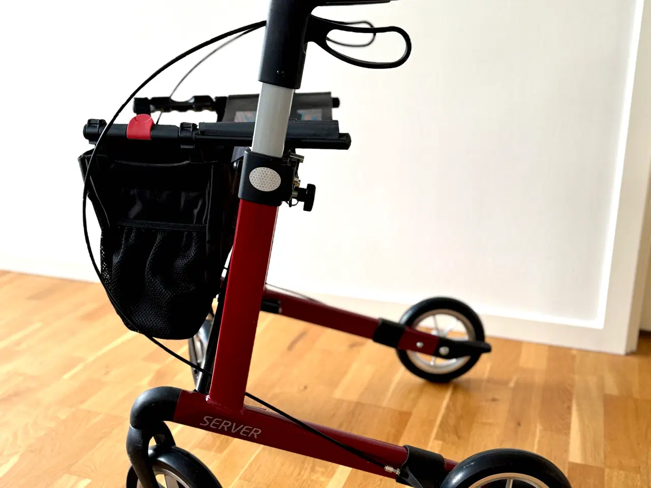 Billede 1 - Server Rollator i Perfekt Stand 