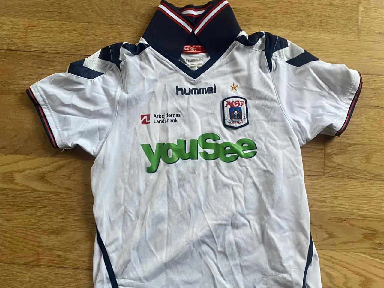 Billede 7 - Fodboldtrøjer mm str 10-12