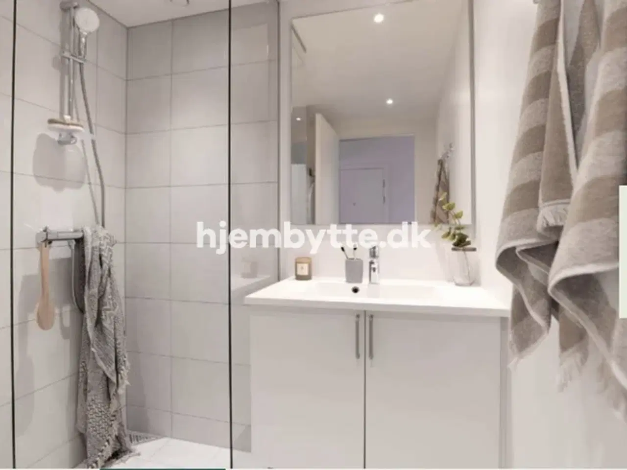 Billede 2 - Hjembytte - Baneleddet