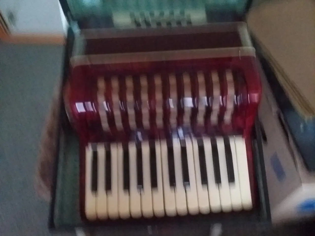 Billede 2 - Børneharmonika