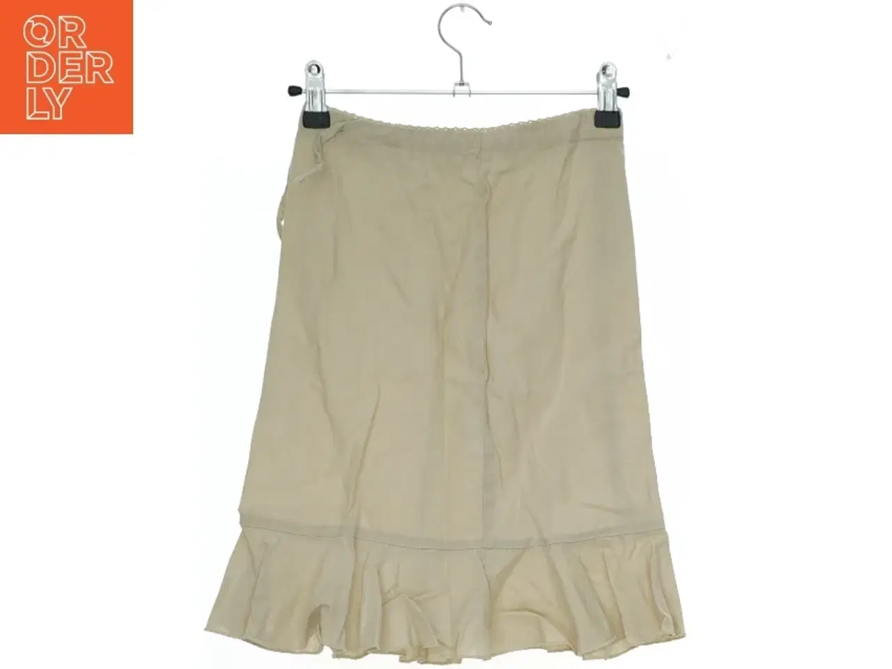 Billede 2 - Beige nederdel med flæsekant fra Pretty Sille (str. 122)
