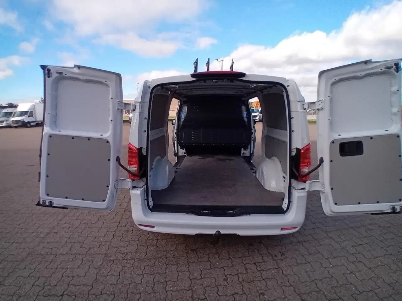 Billede 4 - Mercedes Vito 114 2,0 CDi A3 Kassevogn PRO RWD