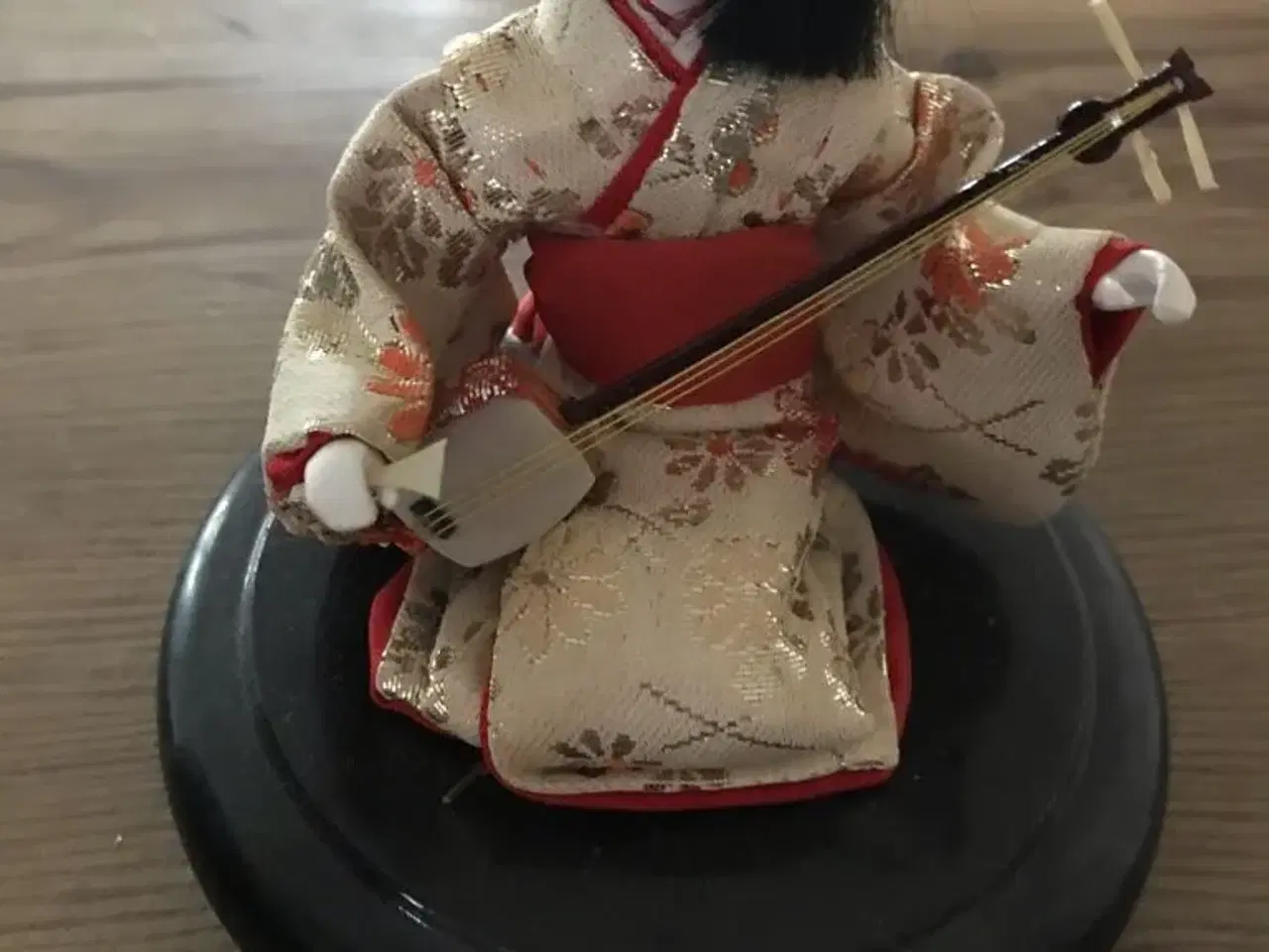 Billede 2 - Japansk dukke