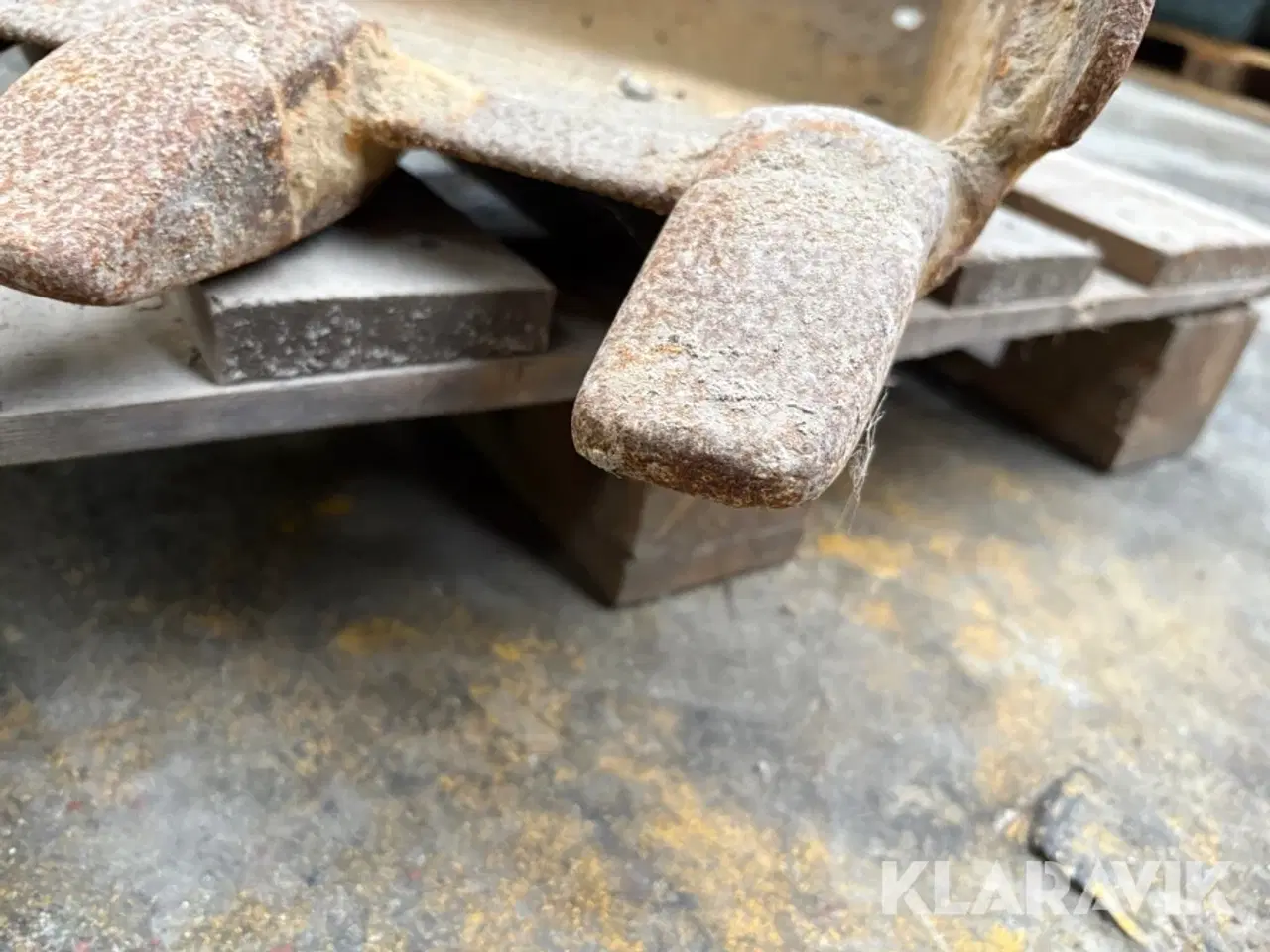 Billede 8 - Graveskovl med tænder