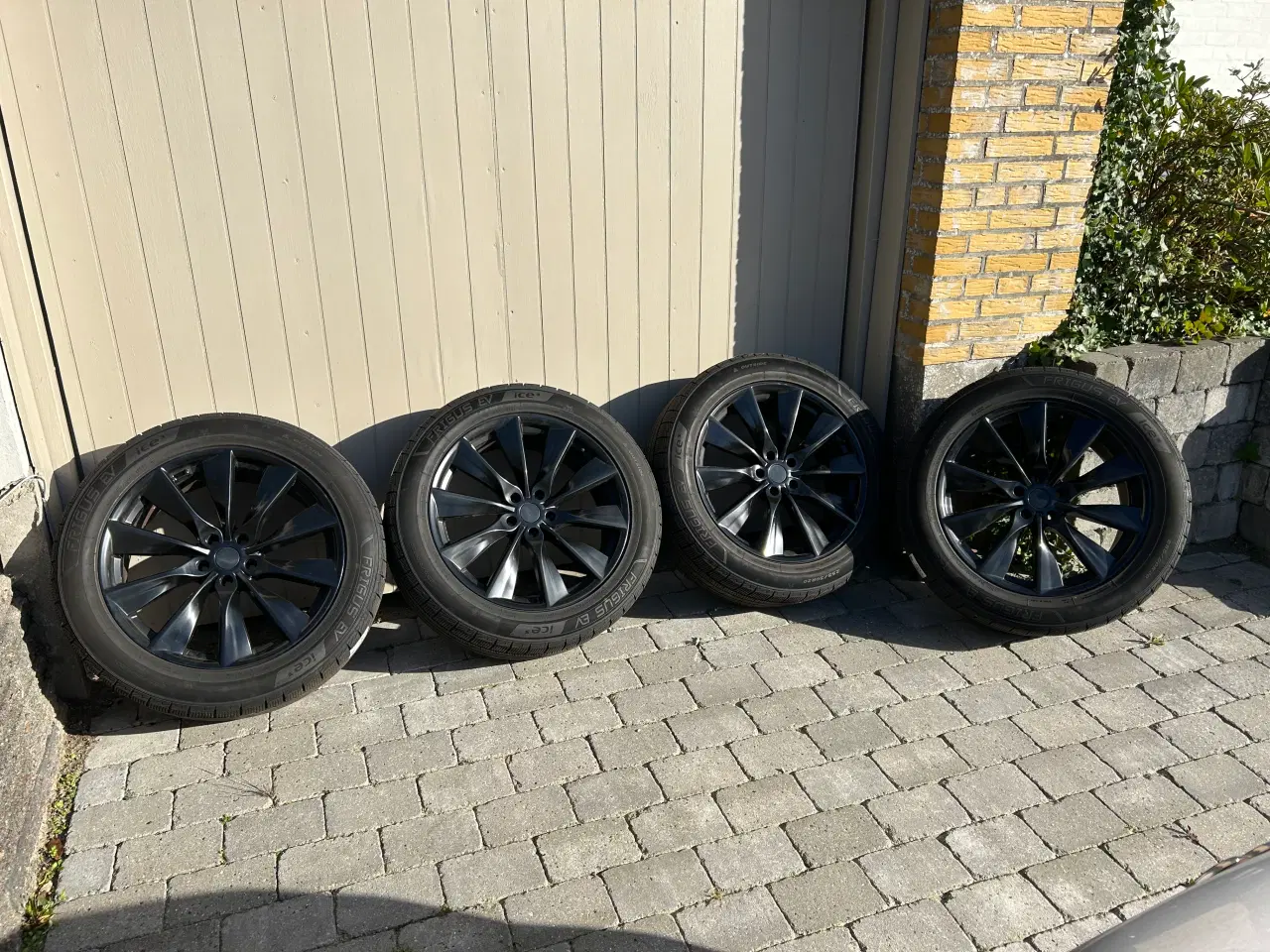 Billede 1 - Fælge 20” vinterdæk