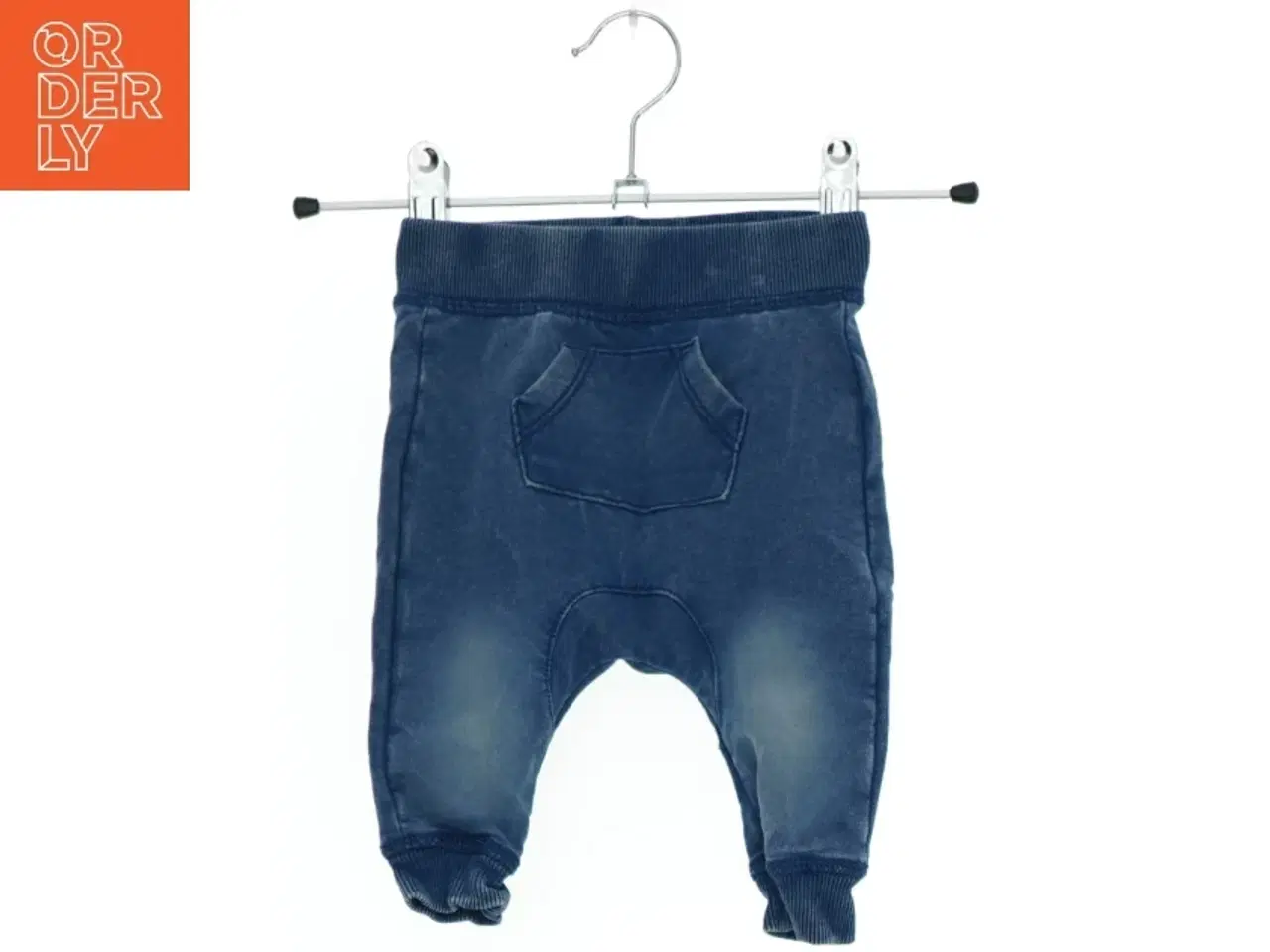 Billede 1 - Babybukser med lomme fra H&M (str. 56)