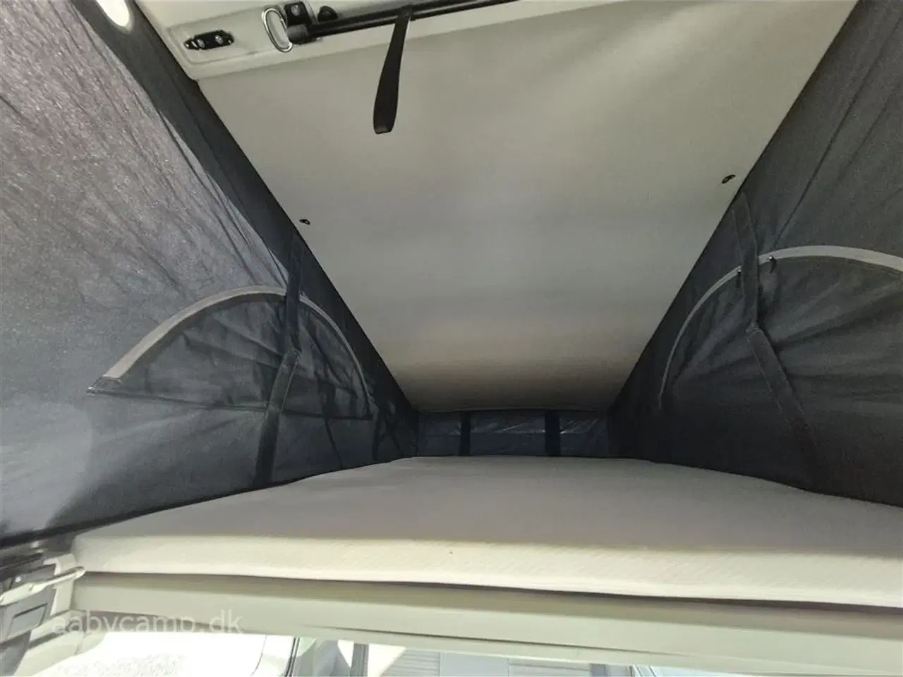 Billede 19 - 2022 - VW California Coast   Perfekt til de små veje. Markise. anhængertræk.